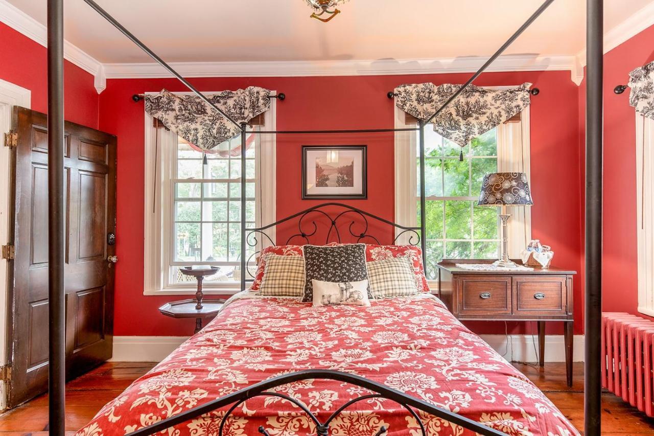Van Winkle Inn Greenville Екстер'єр фото