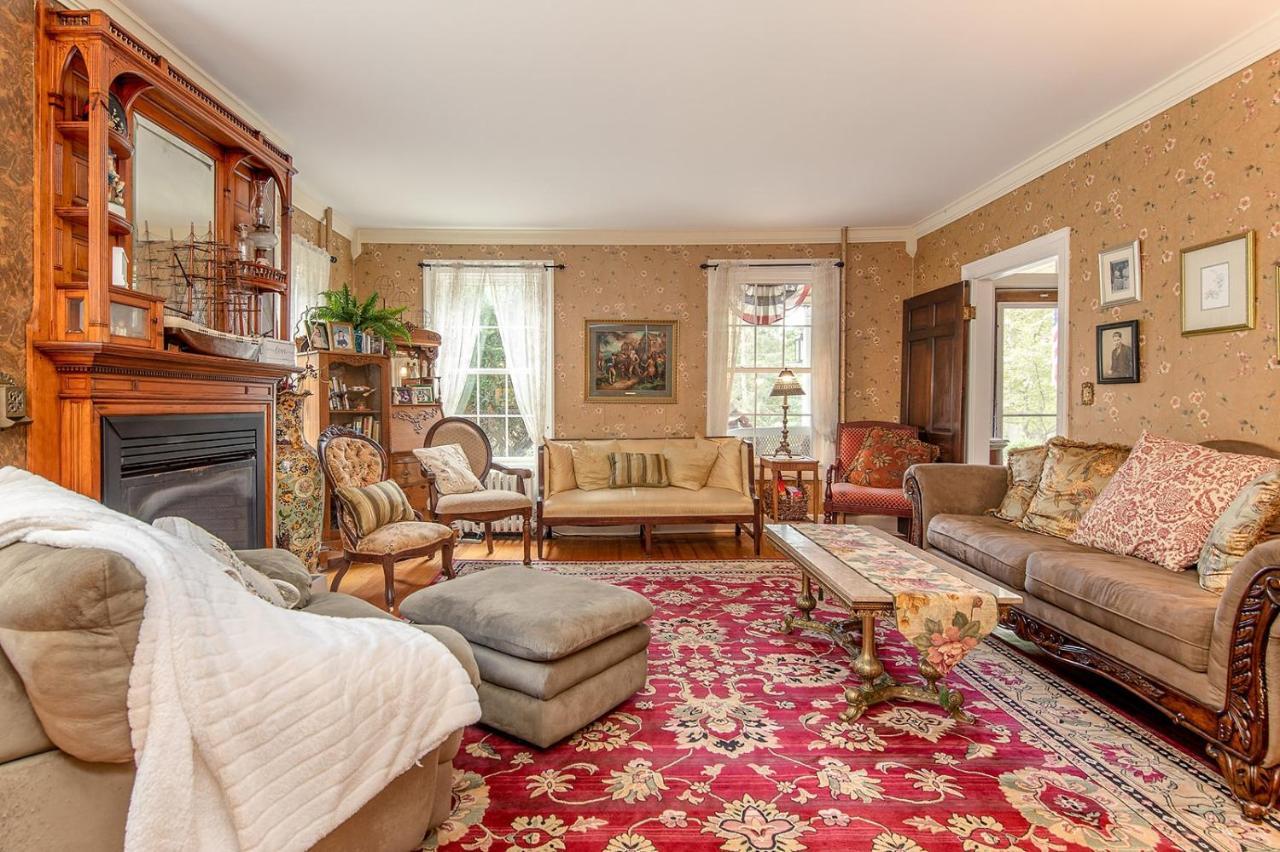 Van Winkle Inn Greenville Екстер'єр фото