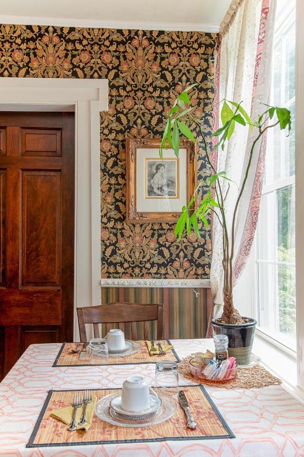 Van Winkle Inn Greenville Екстер'єр фото