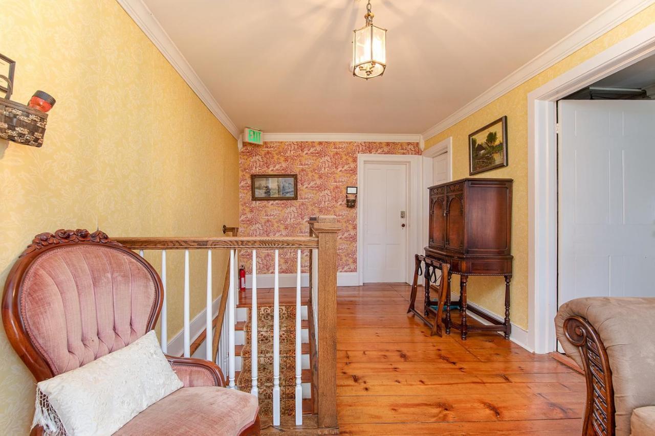 Van Winkle Inn Greenville Екстер'єр фото