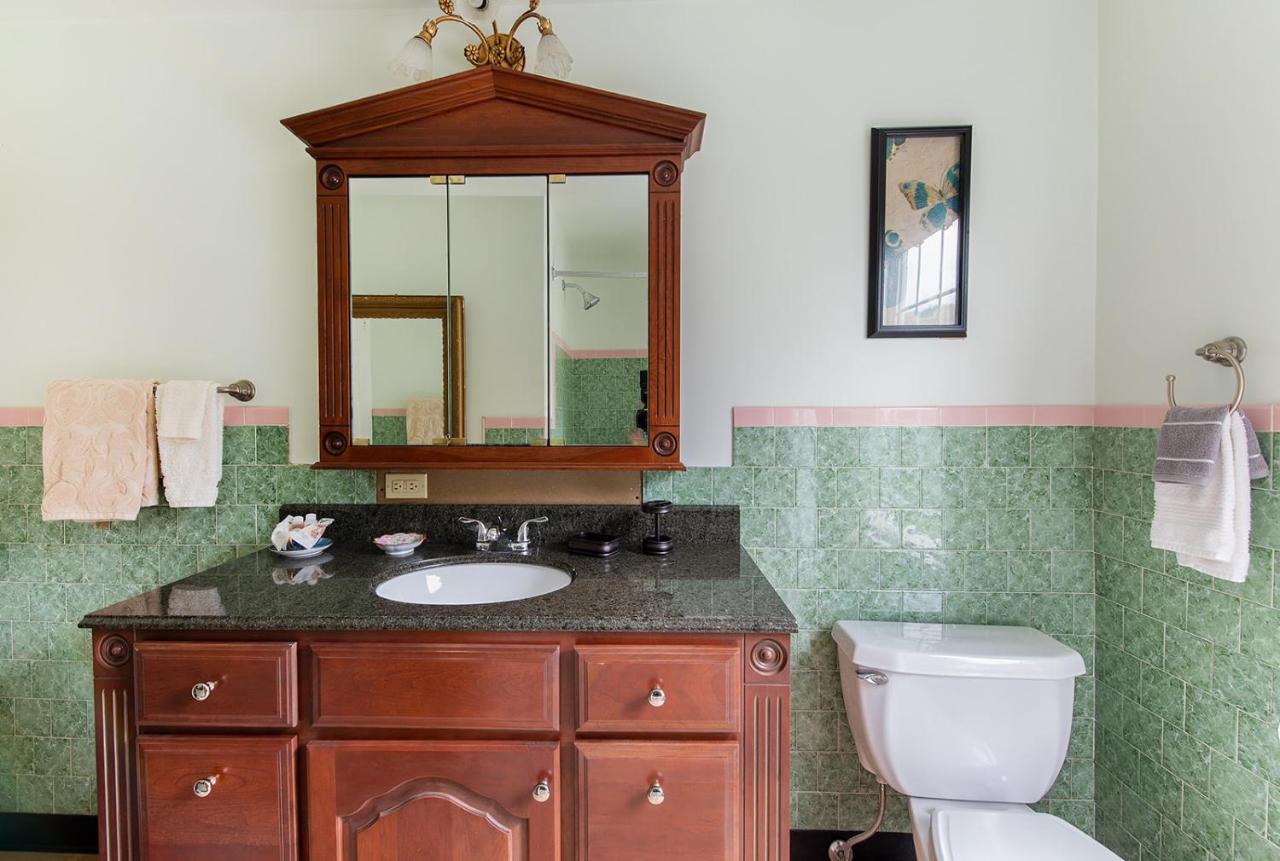 Van Winkle Inn Greenville Екстер'єр фото